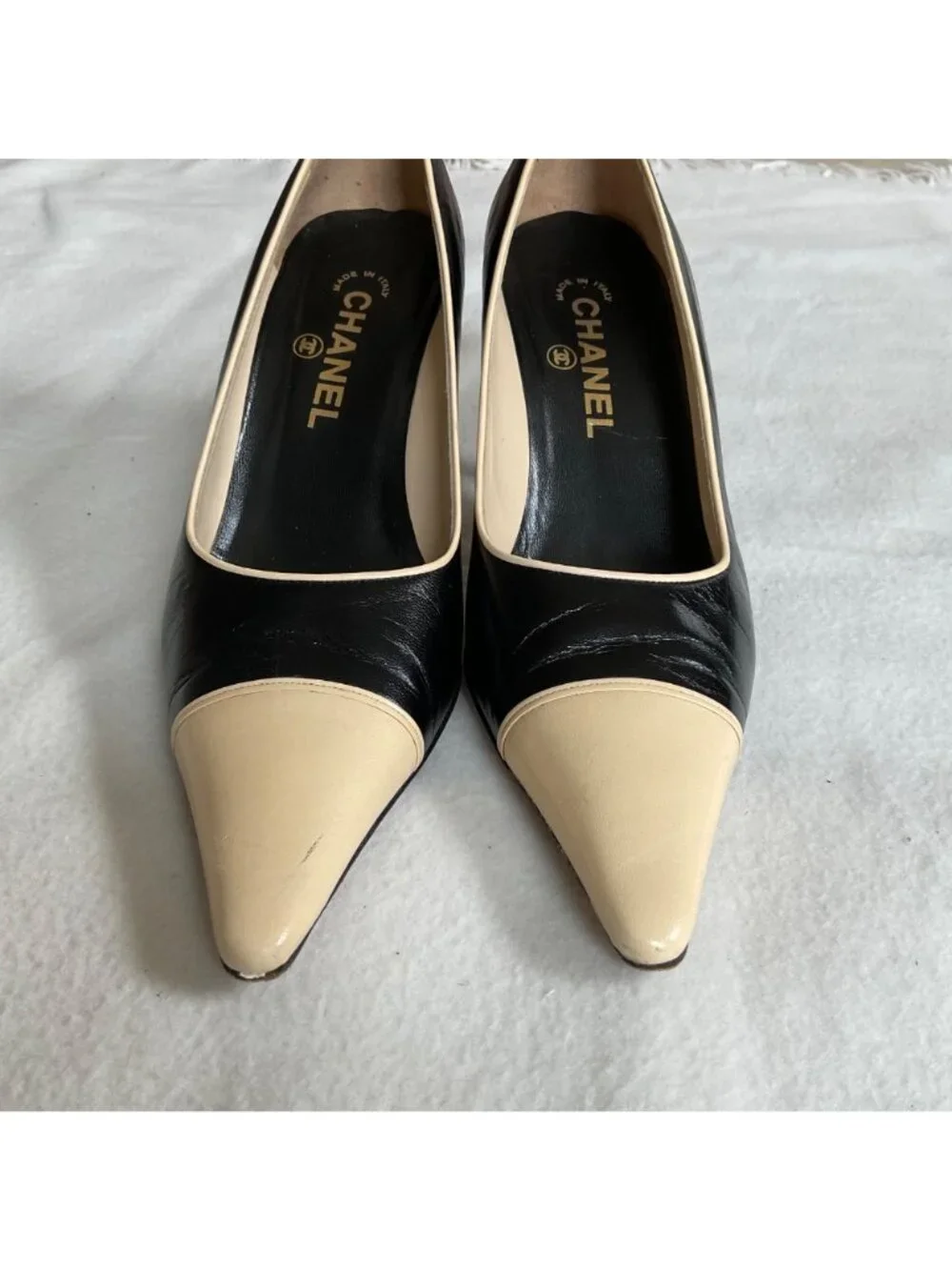CHANEL beige black
